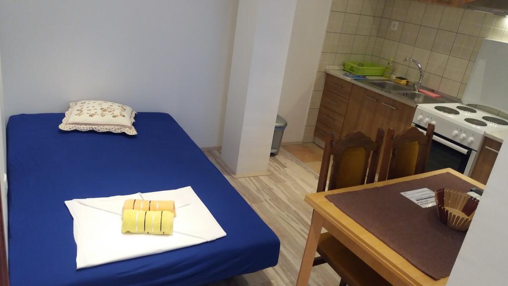 Apartment Cvijanovic プロチェ エクステリア 写真